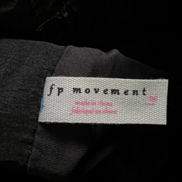 Free People Movement Shorts Womens Large Black The Way Home High Rise Running - Picture 7 of 7